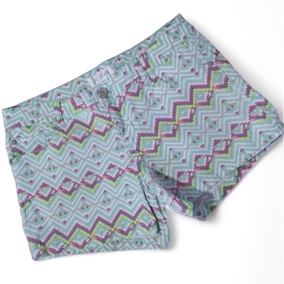 CP Jeans Juniors Mint Green Aztec Print Shorts - Size 5 - Picture 1 of 7